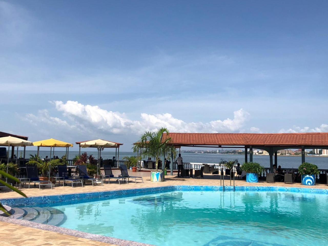 Hotel Le Petit Bateau Конакрі Екстер'єр фото